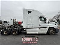 2015 Freightliner CASCADIA 125 6X4 T/A SLEEPER T