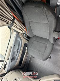 2017 Freightliner CASCADIA 125 6X4 T/A SLEEPER T