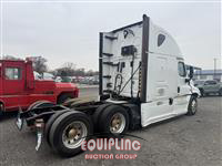 2017 Freightliner CASCADIA 125 6X4 T/A SLEEPER T