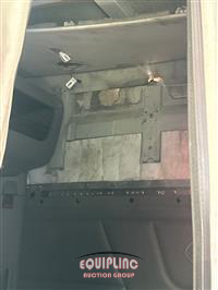 2017 Peterbilt 579 6X4 T/A MID ROOF TRUCK TRA