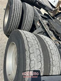 2019 Freightliner CASCADIA 6X4 T/A SLEEPER TRUCK