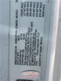 2019 Freightliner CASCADIA 6X4 T/A SLEEPER TRUCK