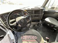 2020 VOLVO TRUCK VNL