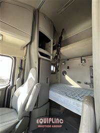 2020 VOLVO TRUCK VNL