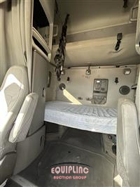 2020 VOLVO TRUCK VNL