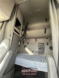 2020 VOLVO TRUCK VNL