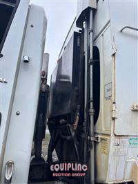 2007 International 7600 6X4 T/A GARBAGE TRUCK