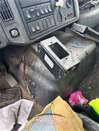 2007 International 7600 6X4 T/A GARBAGE TRUCK