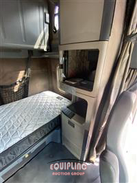 2014 Freightliner CASCADIA