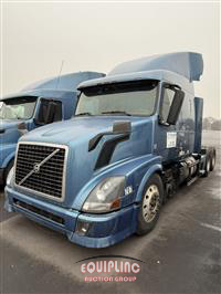 2013 Volvo VNL630 6X4 T/A SLEEPER TRUCK T