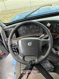 2012 Volvo VNL630 6X4 T/A SLEEPER TRUCK T