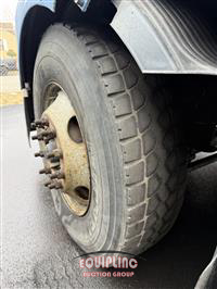 2012 Volvo VNL630 6X4 T/A SLEEPER TRUCK T