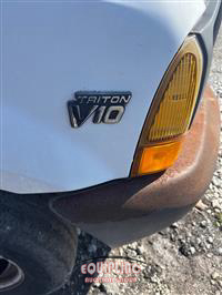 2000 Ford F 350 SA SERVICE TRUCK