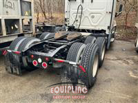 2019 Freightliner CASCADIA 6X4 T/A SLEEPER TRUCK