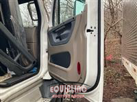 2019 Freightliner CASCADIA 6X4 T/A SLEEPER TRUCK