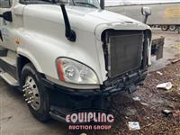 2019 Freightliner CASCADIA 6X4 T/A SLEEPER TRUCK