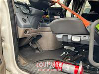 2019 Freightliner CASCADIA 6X4 T/A SLEEPER TRUCK