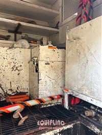 2010 International 4300 4X2 S/A UTILITY BODY TRUC