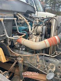 2007 International 4300 4X2 S/A UTILITY BODY TRUC