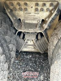 2009 International 7600 6X4 T/A GARBAGE TRUCK