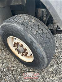 2009 International 7600 6X4 T/A GARBAGE TRUCK