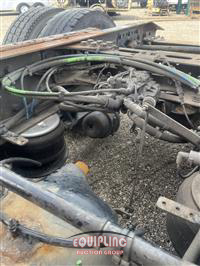 2018 Freightliner CASCADIA 6X4 T/A SLEEPER TRUCK