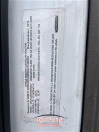 2017 Freightliner CASCADIA 6X4 T/A SLEEPER TRUCK