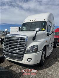 2017 Freightliner CASCADIA 6X4 T/A SLEEPER TRUCK