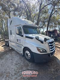 2020 Freightliner CASCADIA
