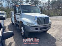 2007 International 4300 4x2 S/A UTILITY TRUCK