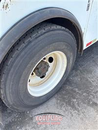 2007 International 4300 4x2 S/A UTILITY TRUCK