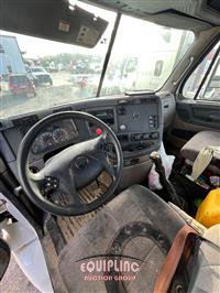 2013 Freightliner CASCADIA T/A 6X4 DAY CAB TRUCK