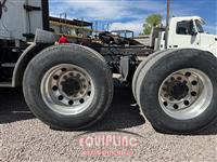 2017 Freightliner CASCADIA 6X4 T/A SLEEPER TRUCK