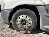 2017 Freightliner CASCADIA 6X4 T/A SLEEPER TRUCK