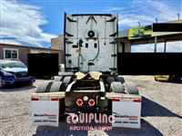 2017 Freightliner CASCADIA 6X4 T/A SLEEPER TRUCK