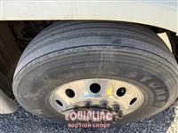 2017 Freightliner CASCADIA 6X4 T/A SLEEPER TRUCK