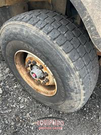 2009 International 7600 6X4 T/A VACUUM TRUCK