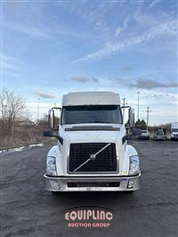 2012 Volvo VNL 6X4 T/A SLEEPER TRUCK TRAC