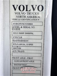 2012 Volvo VNL 6X4 T/A SLEEPER TRUCK TRAC