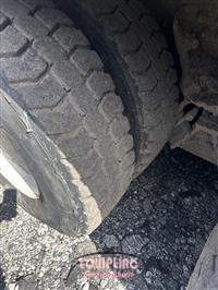 2015 Peterbilt 320. 6x4 T/A GARBAGE TRUCK