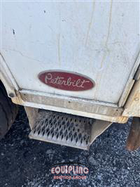 2015 Peterbilt 320. 6x4 T/A GARBAGE TRUCK