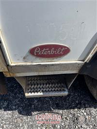 2015 Peterbilt 320. 6x4 T/A GARBAGE TRUCK