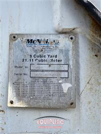 2015 Peterbilt 320. 6x4 T/A GARBAGE TRUCK