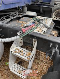 2020 International LT625 6X4 T/A SLEEPER TRUCK TR