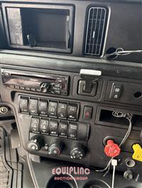 2020 International LT625 6X4 T/A SLEEPER TRUCK TR