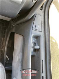 2007 VOLVO TRUCK VNL