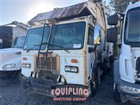 2015 Peterbilt 320 6x4 T/A GARBAGE TRUCK