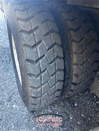 2015 Peterbilt 320 6x4 T/A GARBAGE TRUCK