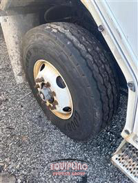 2015 Peterbilt 320 6x4 T/A GARBAGE TRUCK