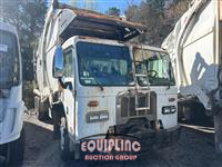 2015 Peterbilt PB320 6x4 T/A GARBAGE TRUCK 